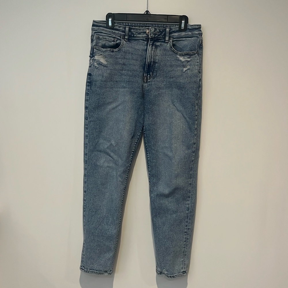 American Eagle mom jeans